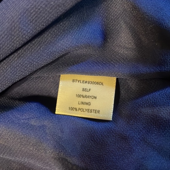 Skies Are Blue Floral Print Dress - Picture 5 of 8